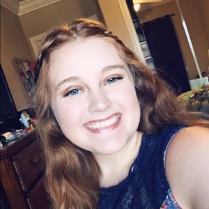 Meet your Posher, Jenna